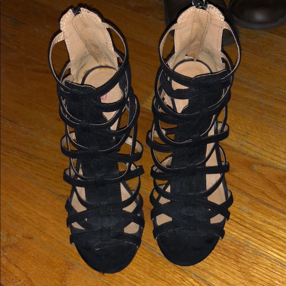 Just Fab Black Strappy Heels Size 6